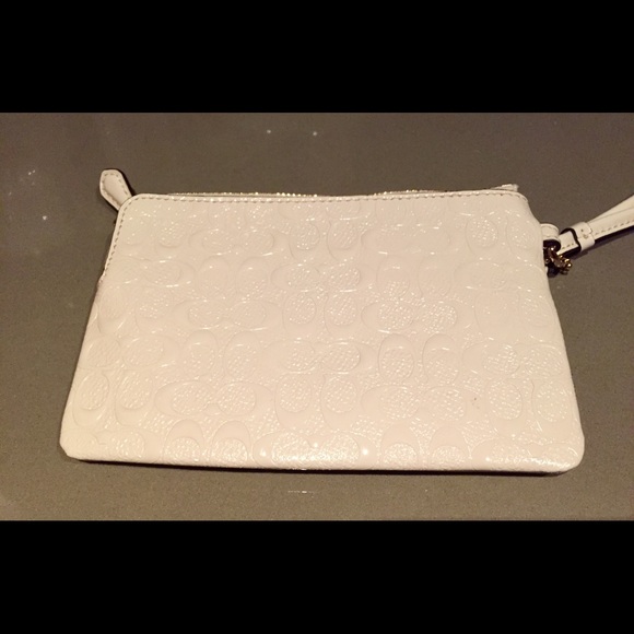 COACH - ACCESSORY WRISTLET - Picture 4 of 6